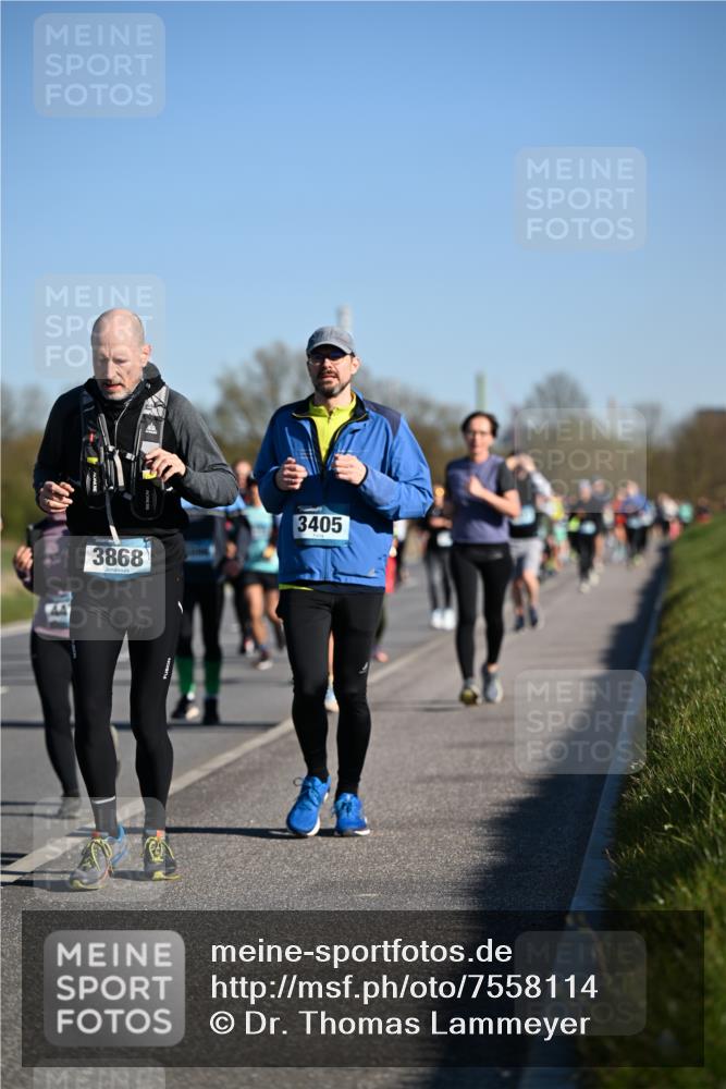 06.04.2025 - 44. Internationalen Wilhelmsburger Insellauf Dr. Thomas Lammeyer http://msf.ph/oto/7558114 06.04.2025 09:34:12 Laufen 3868, 3405 meine-sportfotos.de