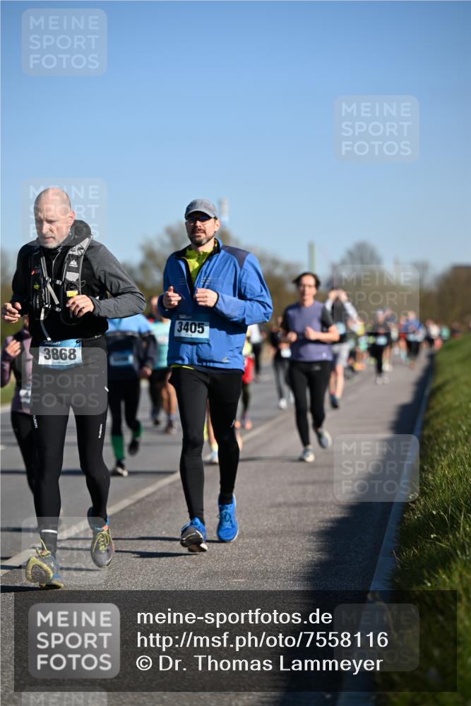 06.04.2025 - 44. Internationalen Wilhelmsburger Insellauf Dr. Thomas Lammeyer http://msf.ph/oto/7558116 06.04.2025 09:34:12 Laufen 3868, 3405 meine-sportfotos.de