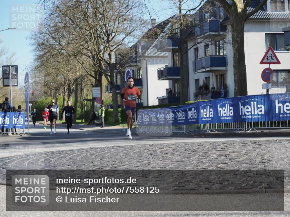 06.04.2025 - 44. Internationalen Wilhelmsburger Insellauf Luisa Fischer http://msf.ph/oto/7558125 06.04.2025 10:22:03 Ziel 4590 meine-sportfotos.de
