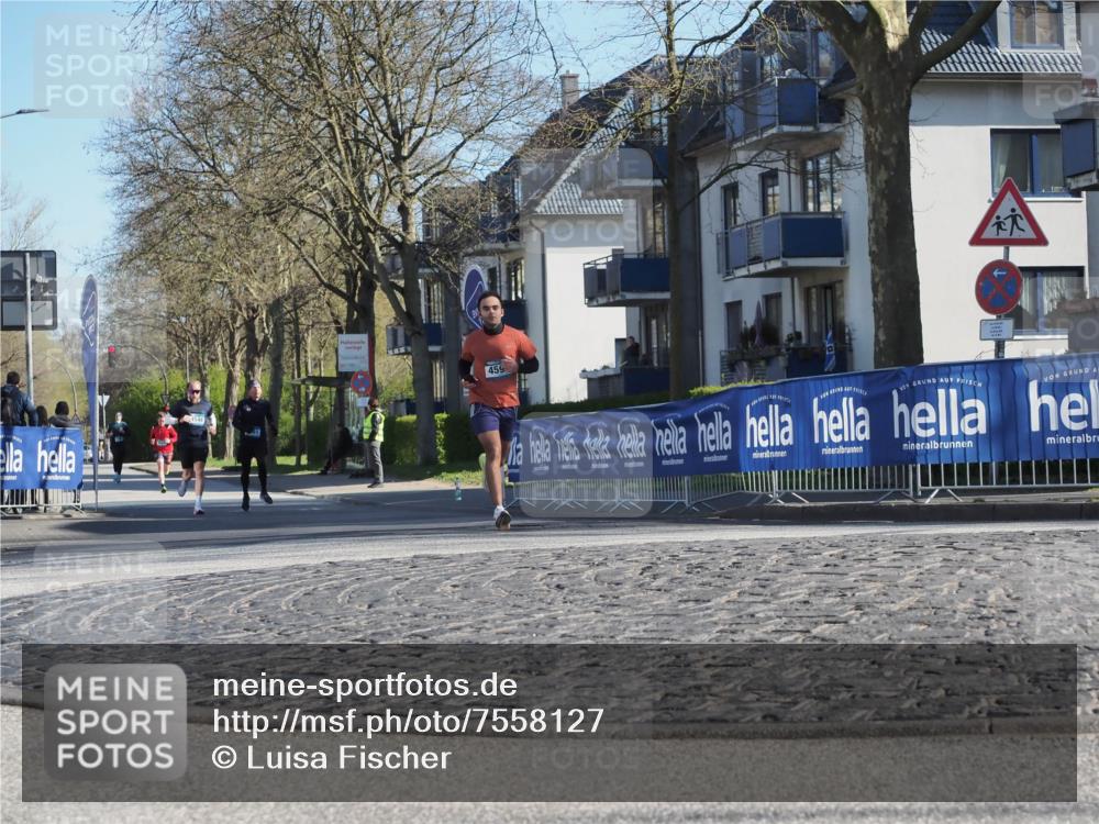 06.04.2025 - 44. Internationalen Wilhelmsburger Insellauf Luisa Fischer http://msf.ph/oto/7558127 06.04.2025 10:22:03 Ziel 4548, 459 meine-sportfotos.de