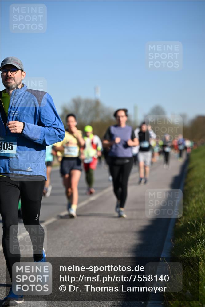 06.04.2025 - 44. Internationalen Wilhelmsburger Insellauf Dr. Thomas Lammeyer http://msf.ph/oto/7558140 06.04.2025 09:34:14 Laufen 405 meine-sportfotos.de