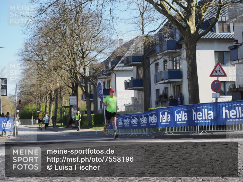06.04.2025 - 44. Internationalen Wilhelmsburger Insellauf Luisa Fischer http://msf.ph/oto/7558196 06.04.2025 10:22:26 Ziel  meine-sportfotos.de