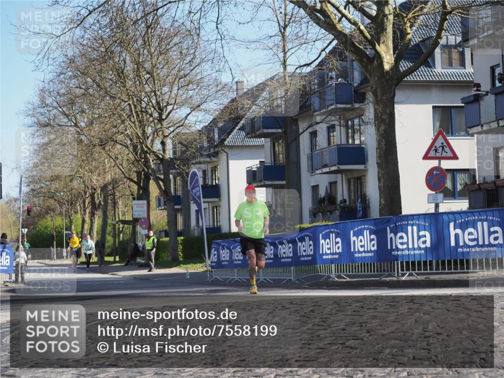 06.04.2025 - 44. Internationalen Wilhelmsburger Insellauf Luisa Fischer http://msf.ph/oto/7558199 06.04.2025 10:22:26 Ziel  meine-sportfotos.de