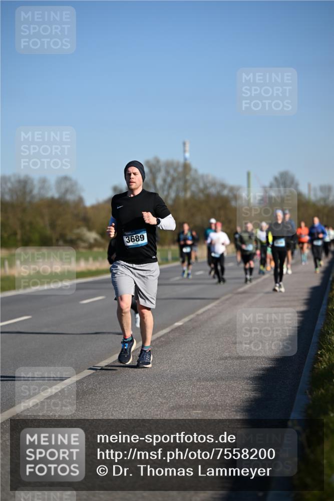 06.04.2025 - 44. Internationalen Wilhelmsburger Insellauf Dr. Thomas Lammeyer http://msf.ph/oto/7558200 06.04.2025 09:34:19 Laufen 3689 meine-sportfotos.de