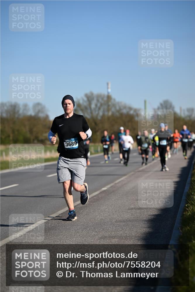 06.04.2025 - 44. Internationalen Wilhelmsburger Insellauf Dr. Thomas Lammeyer http://msf.ph/oto/7558204 06.04.2025 09:34:19 Laufen 3689 meine-sportfotos.de