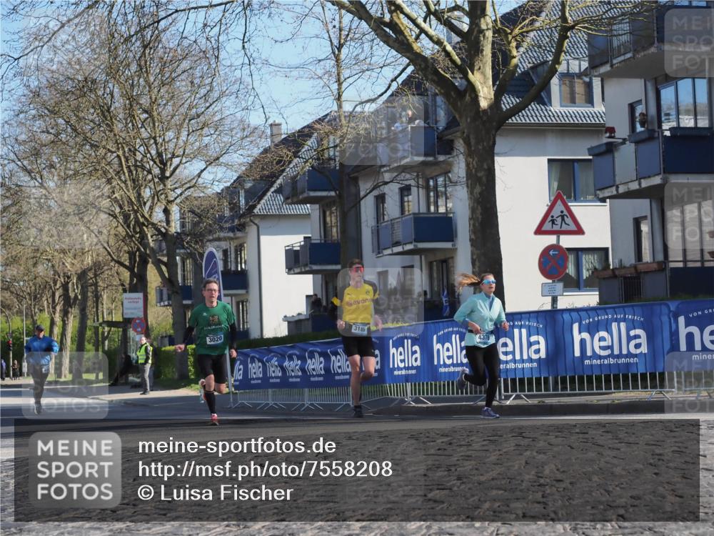 06.04.2025 - 44. Internationalen Wilhelmsburger Insellauf Luisa Fischer http://msf.ph/oto/7558208 06.04.2025 10:22:36 Ziel 3020, 3185, 4378 meine-sportfotos.de