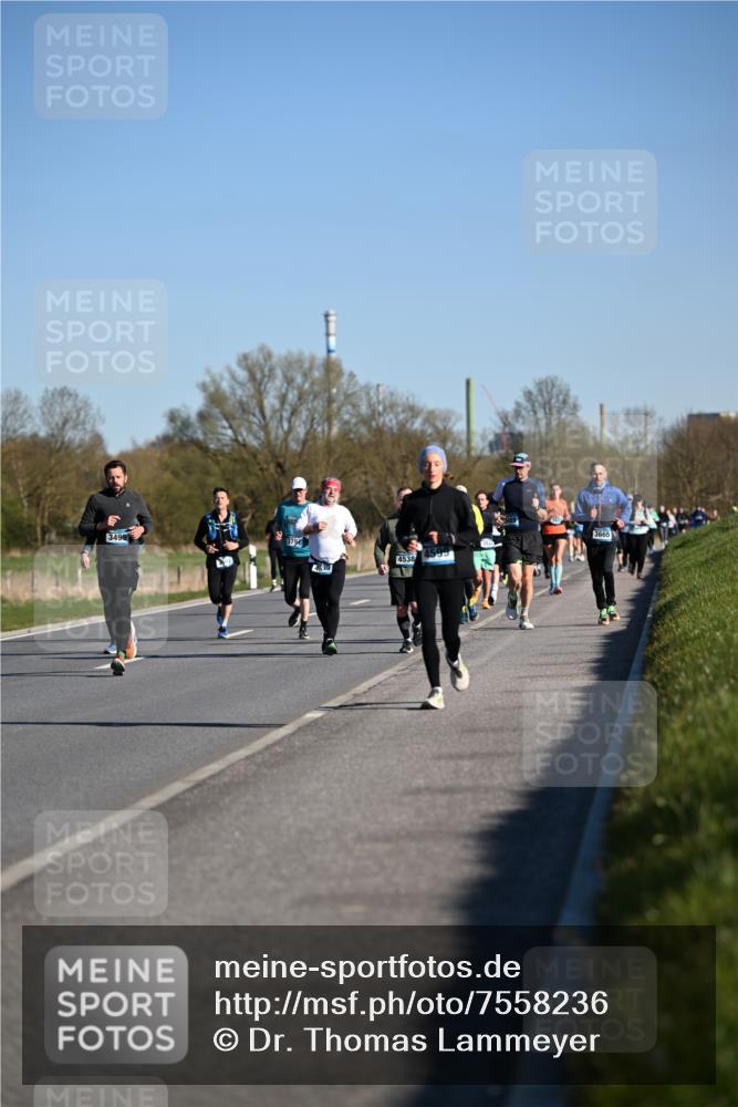 06.04.2025 - 44. Internationalen Wilhelmsburger Insellauf Dr. Thomas Lammeyer http://msf.ph/oto/7558236 06.04.2025 09:34:22 Laufen 3495, 3792, 4599, 4538 meine-sportfotos.de