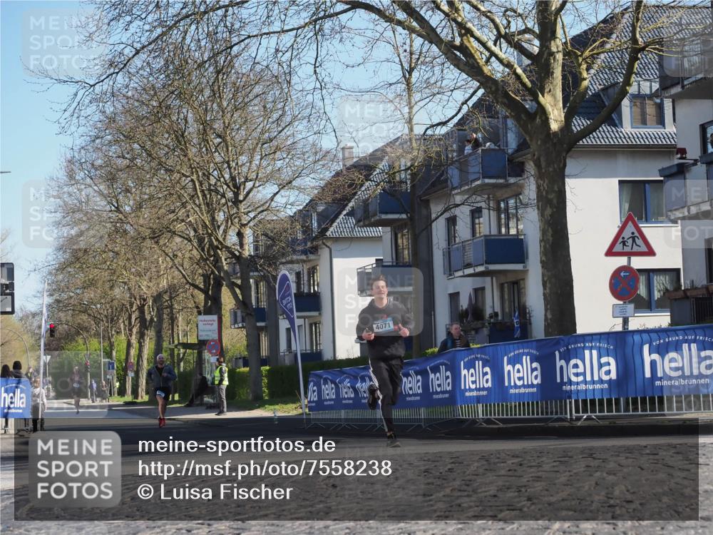 06.04.2025 - 44. Internationalen Wilhelmsburger Insellauf Luisa Fischer http://msf.ph/oto/7558238 06.04.2025 10:22:50 Ziel 4071 meine-sportfotos.de