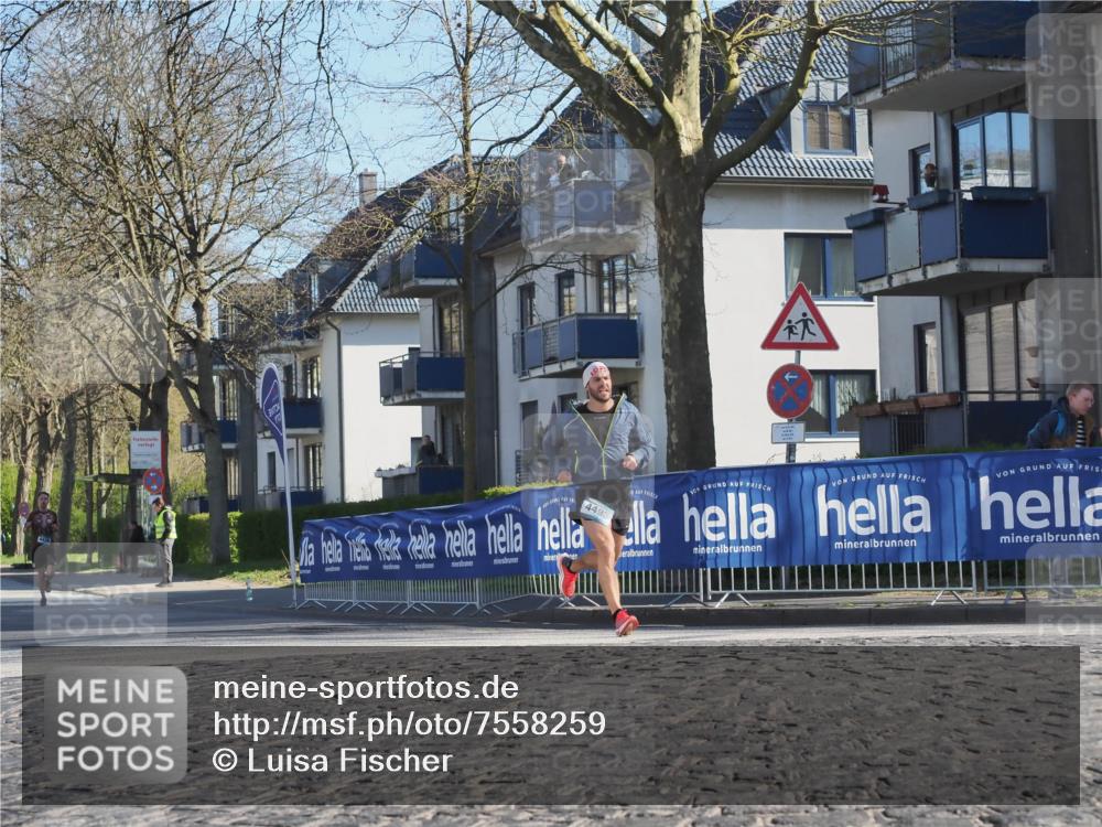 06.04.2025 - 44. Internationalen Wilhelmsburger Insellauf Luisa Fischer http://msf.ph/oto/7558259 06.04.2025 10:22:55 Ziel 4493 meine-sportfotos.de