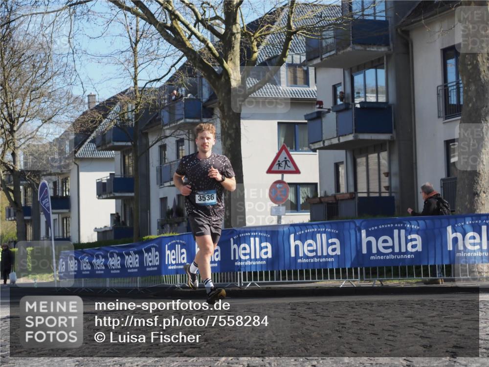 06.04.2025 - 44. Internationalen Wilhelmsburger Insellauf Luisa Fischer http://msf.ph/oto/7558284 06.04.2025 10:23:11 Ziel 3536 meine-sportfotos.de