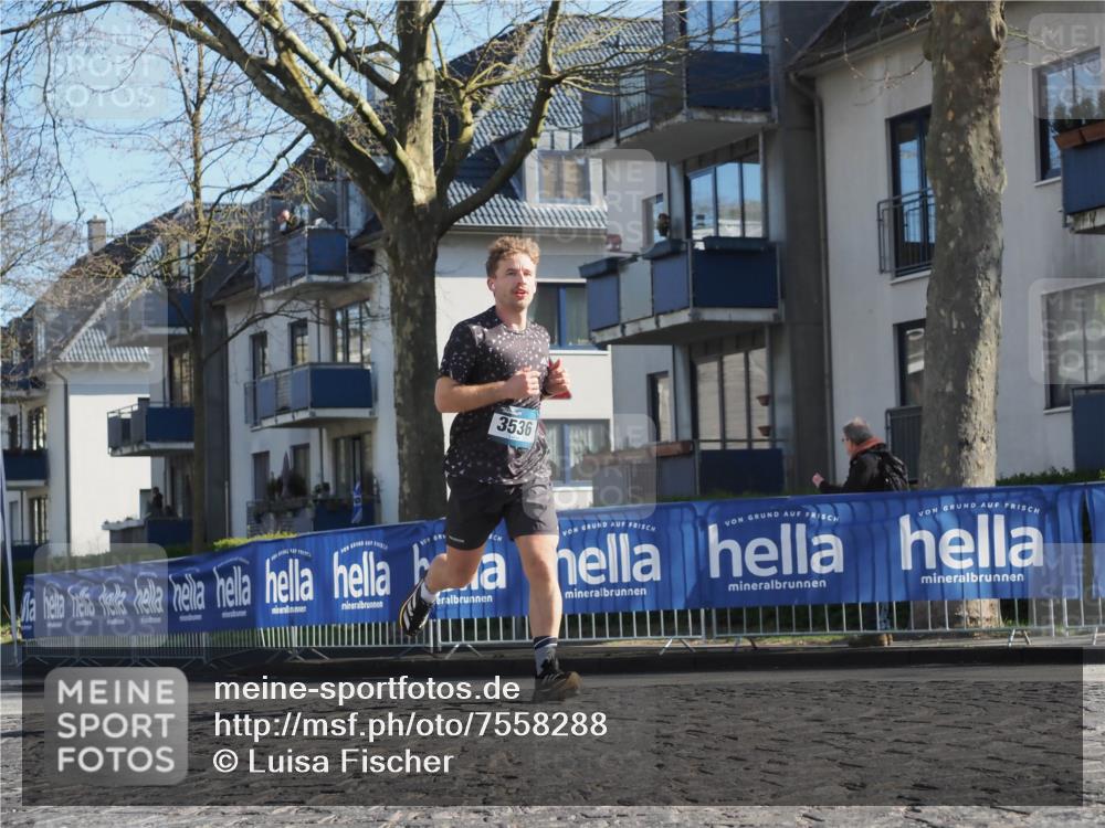 06.04.2025 - 44. Internationalen Wilhelmsburger Insellauf Luisa Fischer http://msf.ph/oto/7558288 06.04.2025 10:23:12 Ziel 3536 meine-sportfotos.de