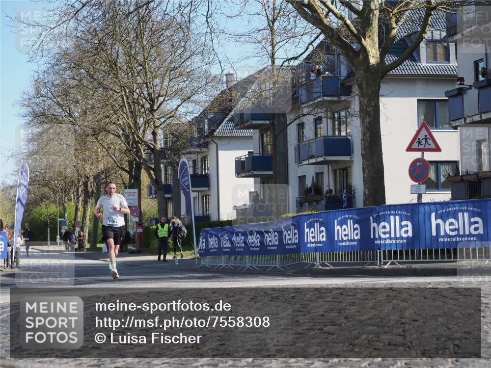 06.04.2025 - 44. Internationalen Wilhelmsburger Insellauf Luisa Fischer http://msf.ph/oto/7558308 06.04.2025 10:23:27 Ziel 4464 meine-sportfotos.de