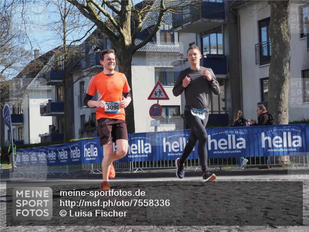 06.04.2025 - 44. Internationalen Wilhelmsburger Insellauf Luisa Fischer http://msf.ph/oto/7558336 06.04.2025 10:23:40 Ziel 3090, 3836 meine-sportfotos.de