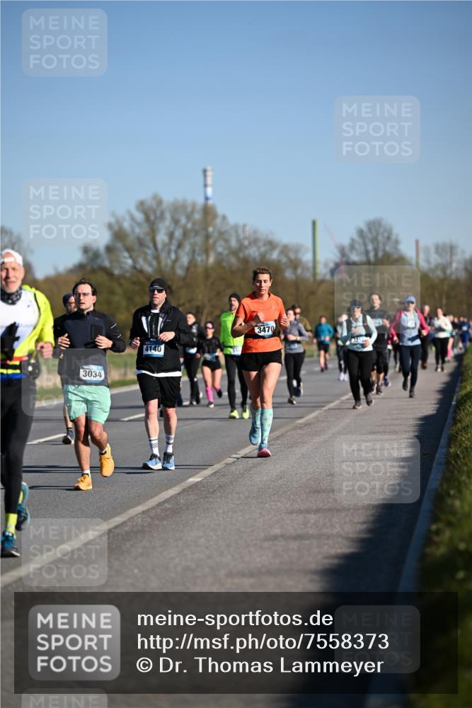 06.04.2025 - 44. Internationalen Wilhelmsburger Insellauf Dr. Thomas Lammeyer http://msf.ph/oto/7558373 06.04.2025 09:34:33 Laufen 3034, 4140, 3470 meine-sportfotos.de