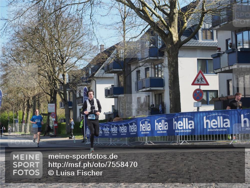 06.04.2025 - 44. Internationalen Wilhelmsburger Insellauf Luisa Fischer http://msf.ph/oto/7558470 06.04.2025 10:24:30 Ziel 4292, 4136 meine-sportfotos.de