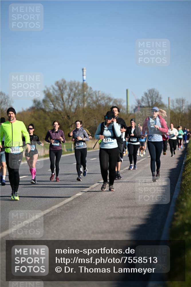 06.04.2025 - 44. Internationalen Wilhelmsburger Insellauf Dr. Thomas Lammeyer http://msf.ph/oto/7558513 06.04.2025 09:34:40 Laufen 8280, 3217, 3277, 5100, 21, 3230, 438 meine-sportfotos.de