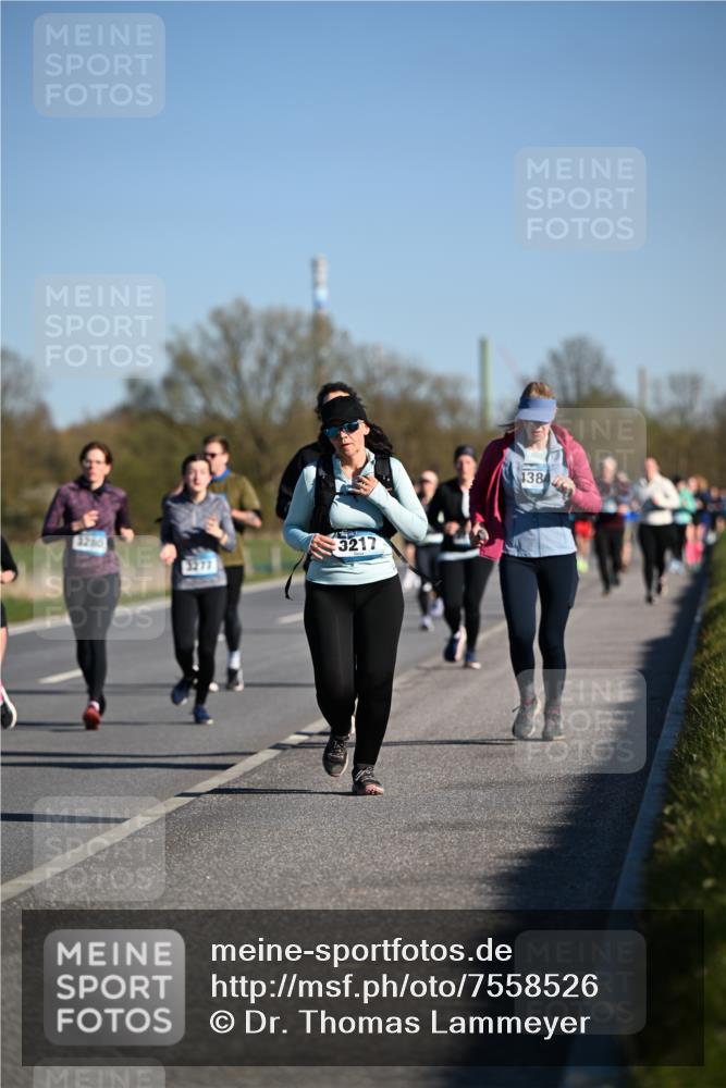 06.04.2025 - 44. Internationalen Wilhelmsburger Insellauf Dr. Thomas Lammeyer http://msf.ph/oto/7558526 06.04.2025 09:34:42 Laufen 3217, 4384 meine-sportfotos.de