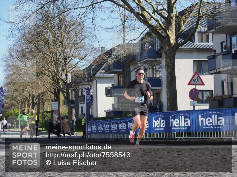 06.04.2025 - 44. Internationalen Wilhelmsburger Insellauf Luisa Fischer http://msf.ph/oto/7558543 06.04.2025 10:24:44 Ziel 46174205, 3341 meine-sportfotos.de