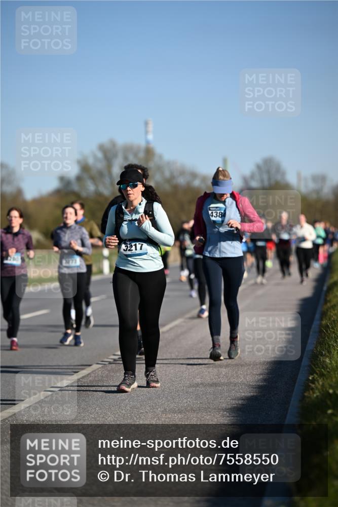 06.04.2025 - 44. Internationalen Wilhelmsburger Insellauf Dr. Thomas Lammeyer http://msf.ph/oto/7558550 06.04.2025 09:34:42 Laufen 3217, 438 meine-sportfotos.de