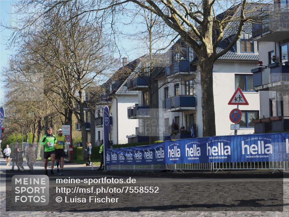 06.04.2025 - 44. Internationalen Wilhelmsburger Insellauf Luisa Fischer http://msf.ph/oto/7558552 06.04.2025 10:24:45 Ziel 4205, 4617 meine-sportfotos.de