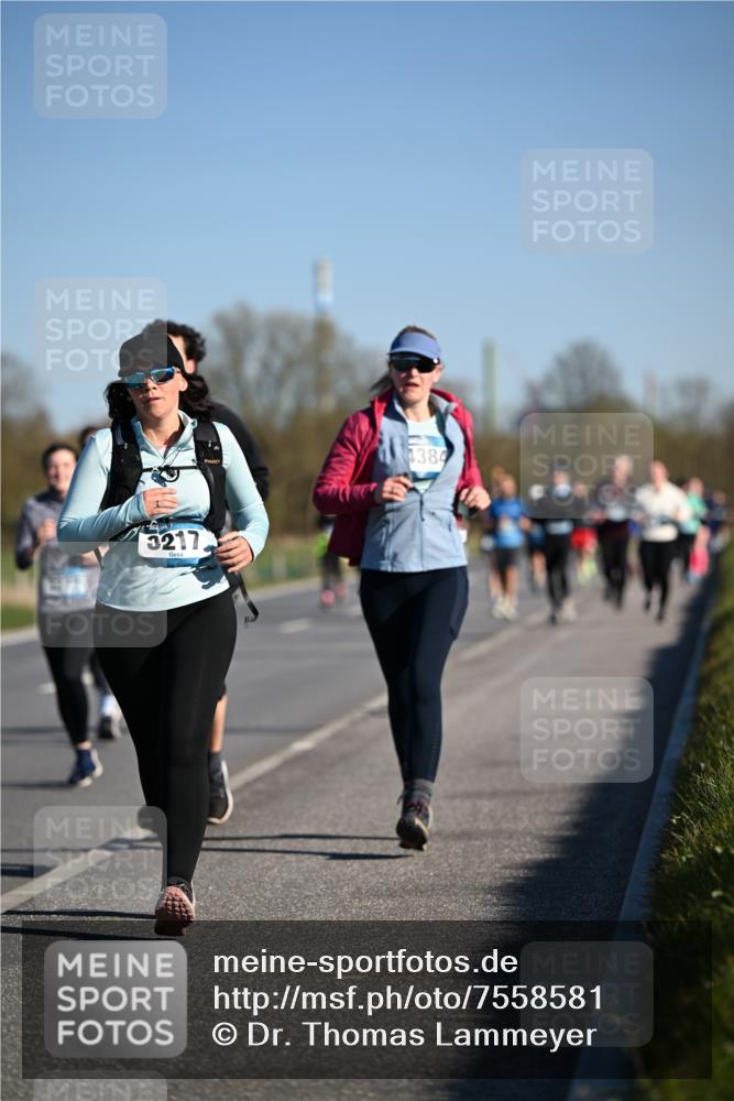 06.04.2025 - 44. Internationalen Wilhelmsburger Insellauf Dr. Thomas Lammeyer http://msf.ph/oto/7558581 06.04.2025 09:34:43 Laufen 3217, 4384 meine-sportfotos.de