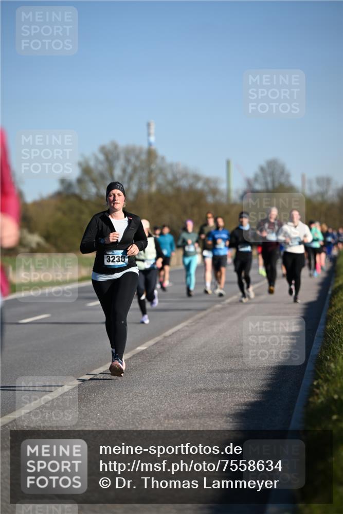06.04.2025 - 44. Internationalen Wilhelmsburger Insellauf Dr. Thomas Lammeyer http://msf.ph/oto/7558634 06.04.2025 09:34:46 Laufen 3230 meine-sportfotos.de