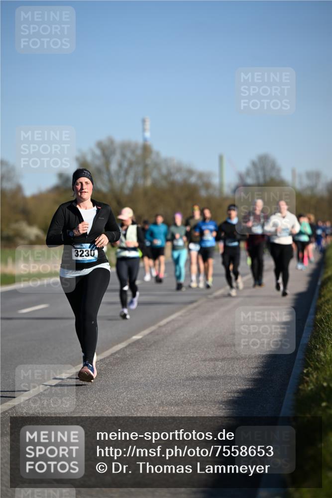 06.04.2025 - 44. Internationalen Wilhelmsburger Insellauf Dr. Thomas Lammeyer http://msf.ph/oto/7558653 06.04.2025 09:34:47 Laufen 3230 meine-sportfotos.de