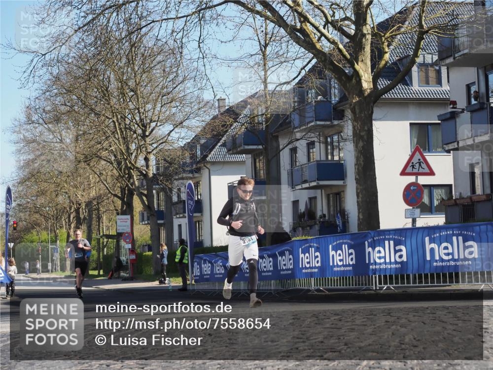 06.04.2025 - 44. Internationalen Wilhelmsburger Insellauf Luisa Fischer http://msf.ph/oto/7558654 06.04.2025 10:25:11 Ziel 4079, 3591 meine-sportfotos.de