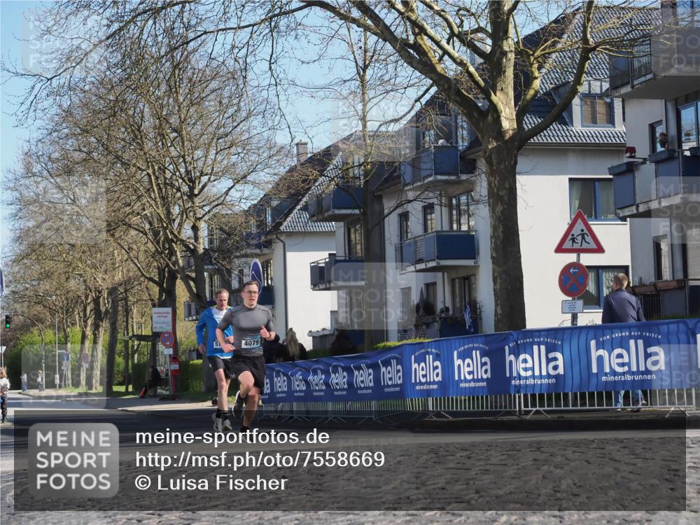 06.04.2025 - 44. Internationalen Wilhelmsburger Insellauf Luisa Fischer http://msf.ph/oto/7558669 06.04.2025 10:25:13 Ziel 51, 4079 meine-sportfotos.de