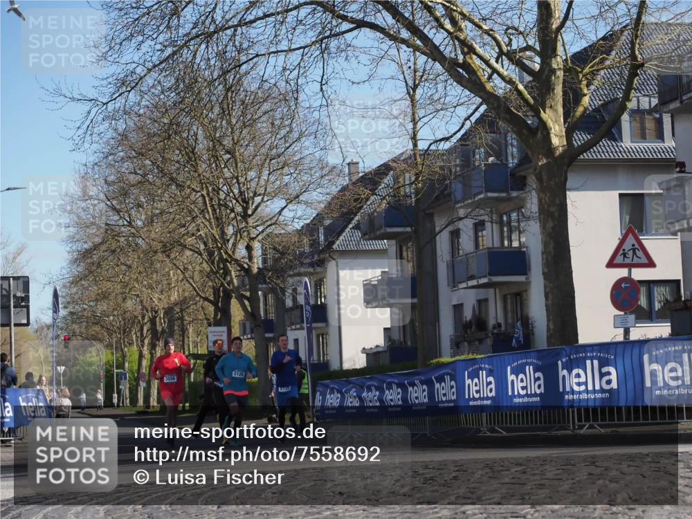 06.04.2025 - 44. Internationalen Wilhelmsburger Insellauf Luisa Fischer http://msf.ph/oto/7558692 06.04.2025 10:25:34 Ziel 3556, 5126, 5120 meine-sportfotos.de