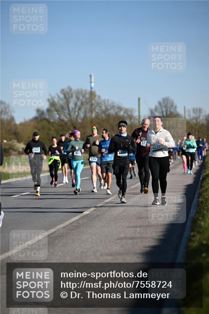 06.04.2025 - 44. Internationalen Wilhelmsburger Insellauf Dr. Thomas Lammeyer http://msf.ph/oto/7558724 06.04.2025 09:34:51 Laufen 3922, 3681, 368, 4408, 4184, 327, 4316 meine-sportfotos.de