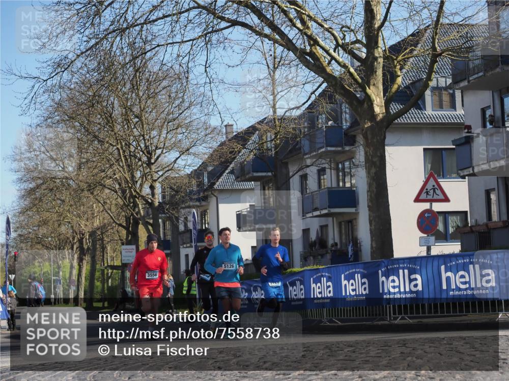 06.04.2025 - 44. Internationalen Wilhelmsburger Insellauf Luisa Fischer http://msf.ph/oto/7558738 06.04.2025 10:25:36 Ziel 3556, 5126 meine-sportfotos.de