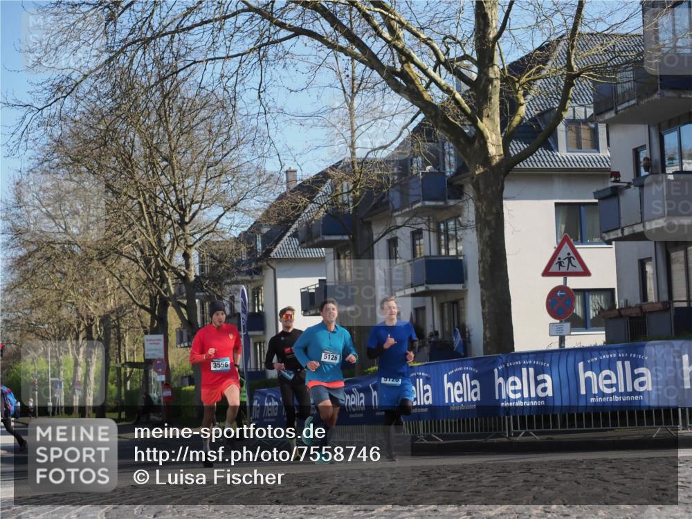 06.04.2025 - 44. Internationalen Wilhelmsburger Insellauf Luisa Fischer http://msf.ph/oto/7558746 06.04.2025 10:25:36 Ziel 3556, 5126, 5120 meine-sportfotos.de