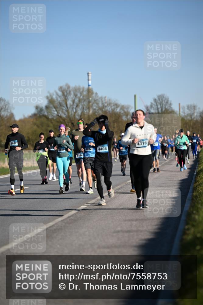 06.04.2025 - 44. Internationalen Wilhelmsburger Insellauf Dr. Thomas Lammeyer http://msf.ph/oto/7558753 06.04.2025 09:34:52 Laufen 3922, 4316, 4217, 3681, 3682, 3073, 4408, 4184, 4143 meine-sportfotos.de