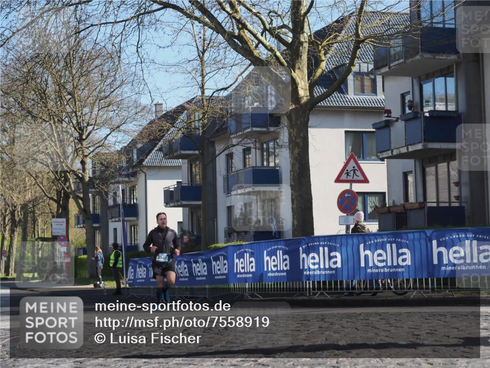 06.04.2025 - 44. Internationalen Wilhelmsburger Insellauf Luisa Fischer http://msf.ph/oto/7558919 06.04.2025 10:25:56 Ziel 3541 meine-sportfotos.de
