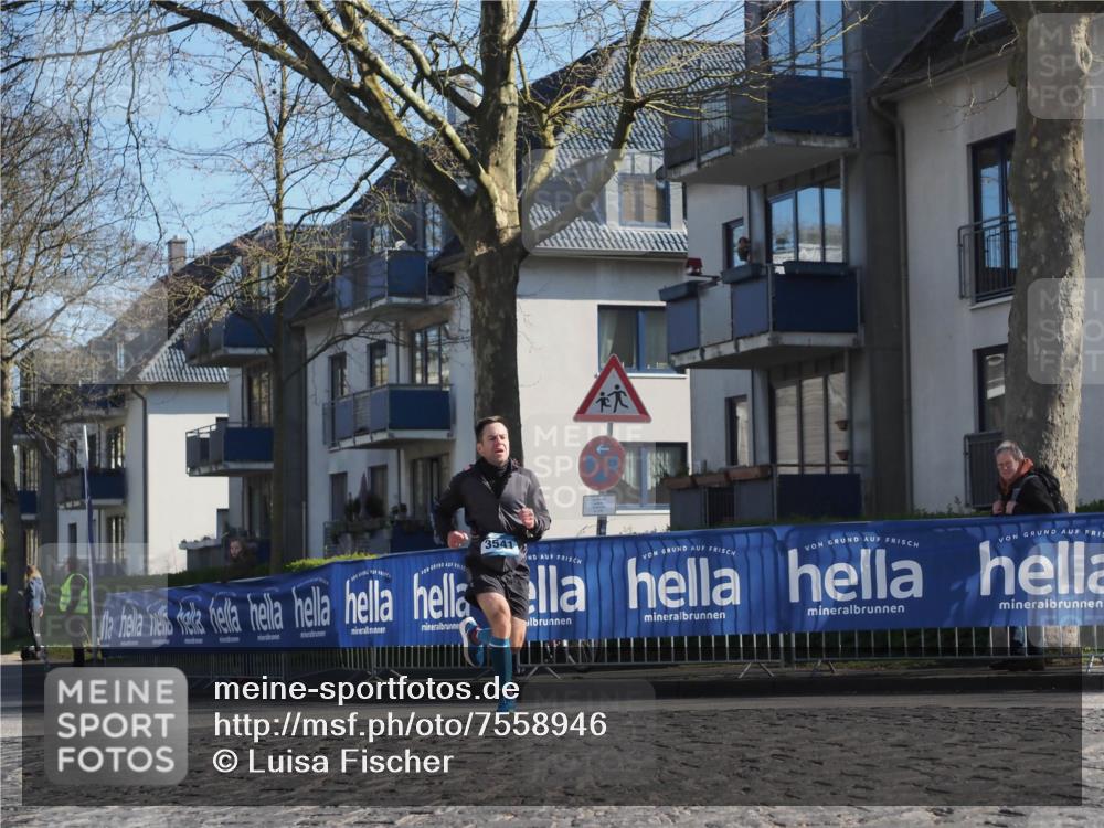 06.04.2025 - 44. Internationalen Wilhelmsburger Insellauf Luisa Fischer http://msf.ph/oto/7558946 06.04.2025 10:25:57 Ziel 3541 meine-sportfotos.de