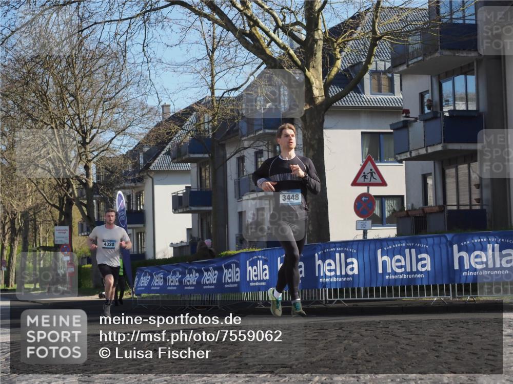 06.04.2025 - 44. Internationalen Wilhelmsburger Insellauf Luisa Fischer http://msf.ph/oto/7559062 06.04.2025 10:26:18 Ziel 4320, 3448 meine-sportfotos.de