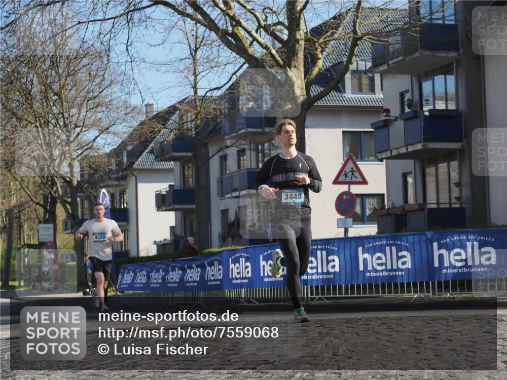 06.04.2025 - 44. Internationalen Wilhelmsburger Insellauf Luisa Fischer http://msf.ph/oto/7559068 06.04.2025 10:26:18 Ziel 4320, 3448 meine-sportfotos.de