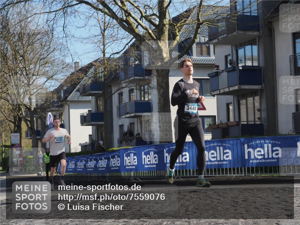 06.04.2025 - 44. Internationalen Wilhelmsburger Insellauf Luisa Fischer http://msf.ph/oto/7559076 06.04.2025 10:26:18 Ziel 4320, 3448 meine-sportfotos.de