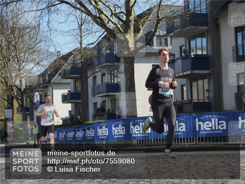 06.04.2025 - 44. Internationalen Wilhelmsburger Insellauf Luisa Fischer http://msf.ph/oto/7559080 06.04.2025 10:26:18 Ziel 4320, 3448 meine-sportfotos.de