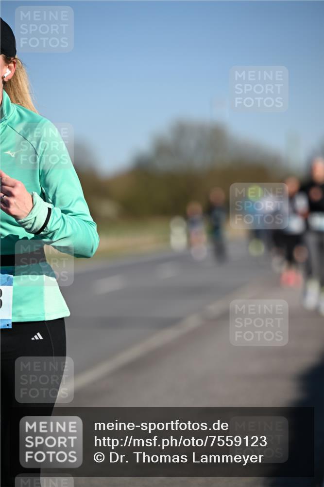 06.04.2025 - 44. Internationalen Wilhelmsburger Insellauf Dr. Thomas Lammeyer http://msf.ph/oto/7559123 06.04.2025 09:35:07 Laufen  meine-sportfotos.de