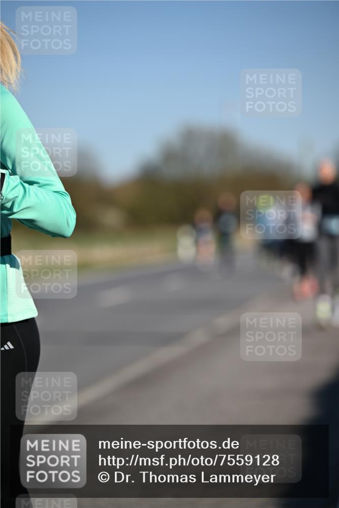 06.04.2025 - 44. Internationalen Wilhelmsburger Insellauf Dr. Thomas Lammeyer http://msf.ph/oto/7559128 06.04.2025 09:35:07 Laufen  meine-sportfotos.de