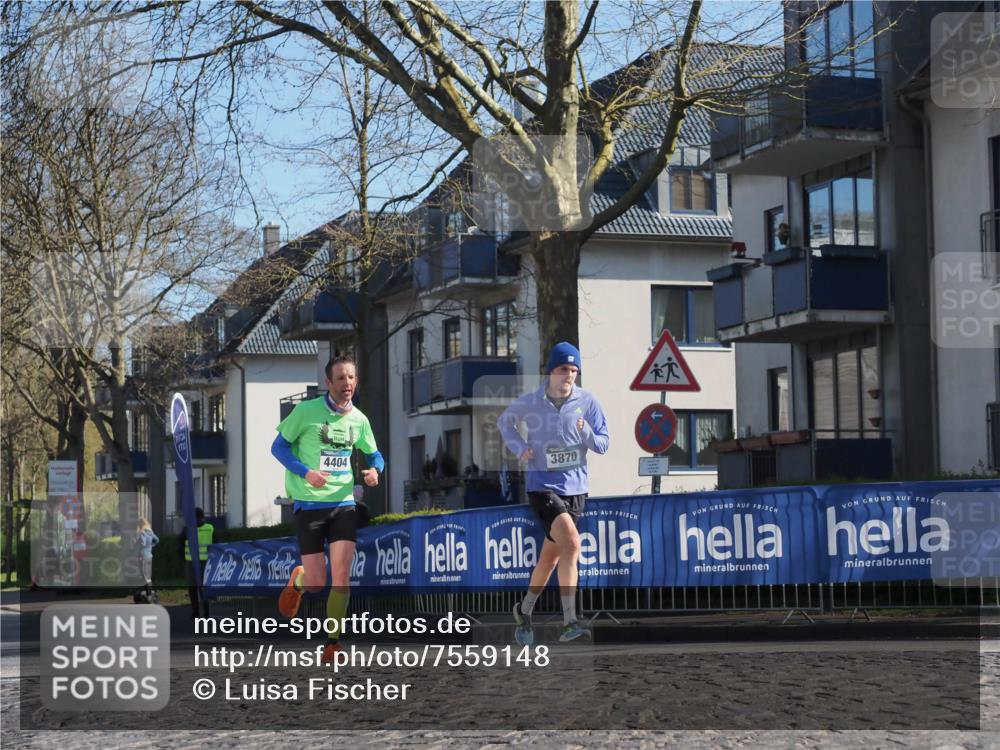 06.04.2025 - 44. Internationalen Wilhelmsburger Insellauf Luisa Fischer http://msf.ph/oto/7559148 06.04.2025 10:26:29 Ziel 4404, 3870 meine-sportfotos.de