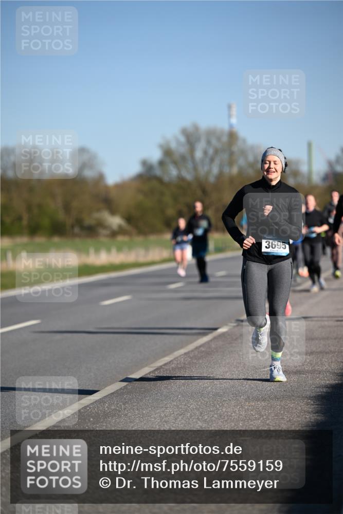 06.04.2025 - 44. Internationalen Wilhelmsburger Insellauf Dr. Thomas Lammeyer http://msf.ph/oto/7559159 06.04.2025 09:35:09 Laufen 3695 meine-sportfotos.de