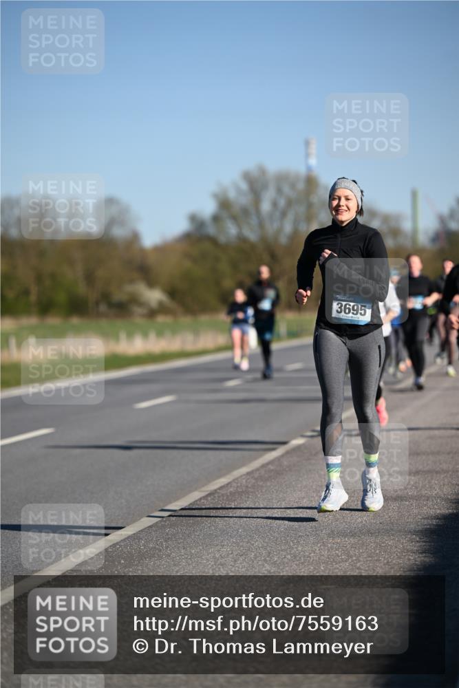 06.04.2025 - 44. Internationalen Wilhelmsburger Insellauf Dr. Thomas Lammeyer http://msf.ph/oto/7559163 06.04.2025 09:35:10 Laufen 3695 meine-sportfotos.de