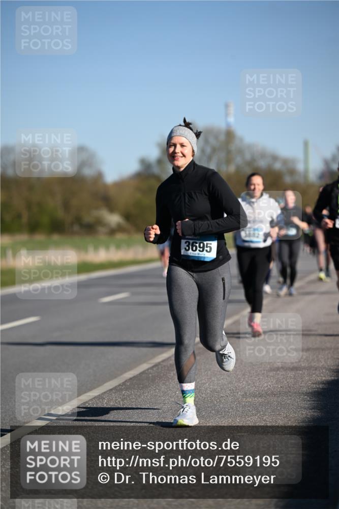 06.04.2025 - 44. Internationalen Wilhelmsburger Insellauf Dr. Thomas Lammeyer http://msf.ph/oto/7559195 06.04.2025 09:35:11 Laufen 3695 meine-sportfotos.de