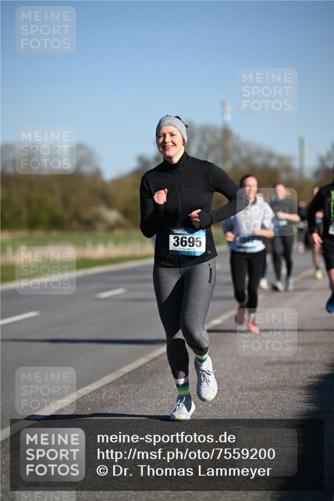 06.04.2025 - 44. Internationalen Wilhelmsburger Insellauf Dr. Thomas Lammeyer http://msf.ph/oto/7559200 06.04.2025 09:35:11 Laufen 3695 meine-sportfotos.de