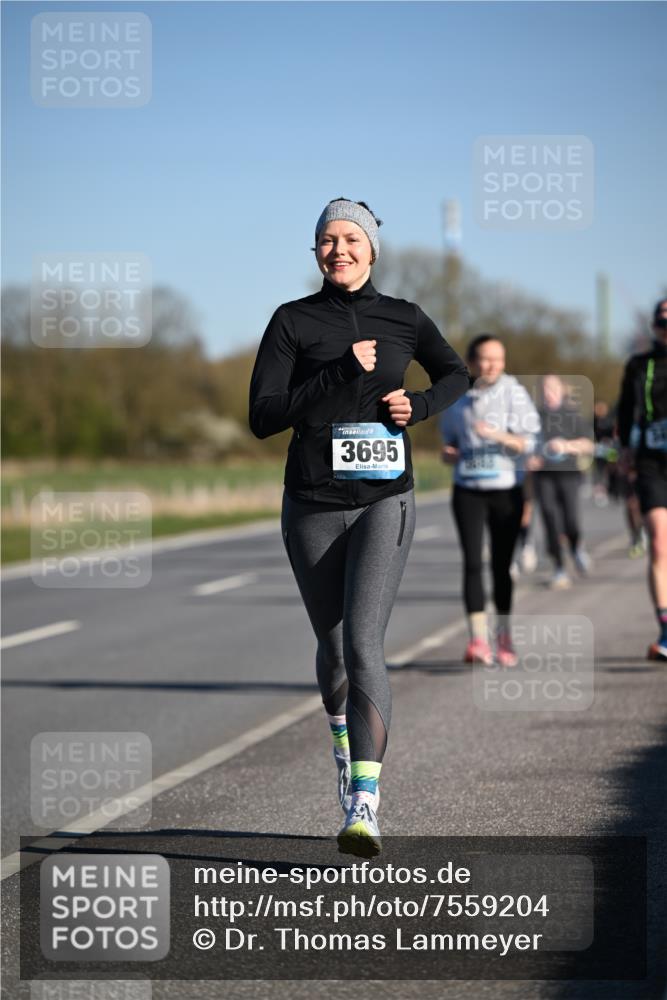 06.04.2025 - 44. Internationalen Wilhelmsburger Insellauf Dr. Thomas Lammeyer http://msf.ph/oto/7559204 06.04.2025 09:35:11 Laufen 3695 meine-sportfotos.de