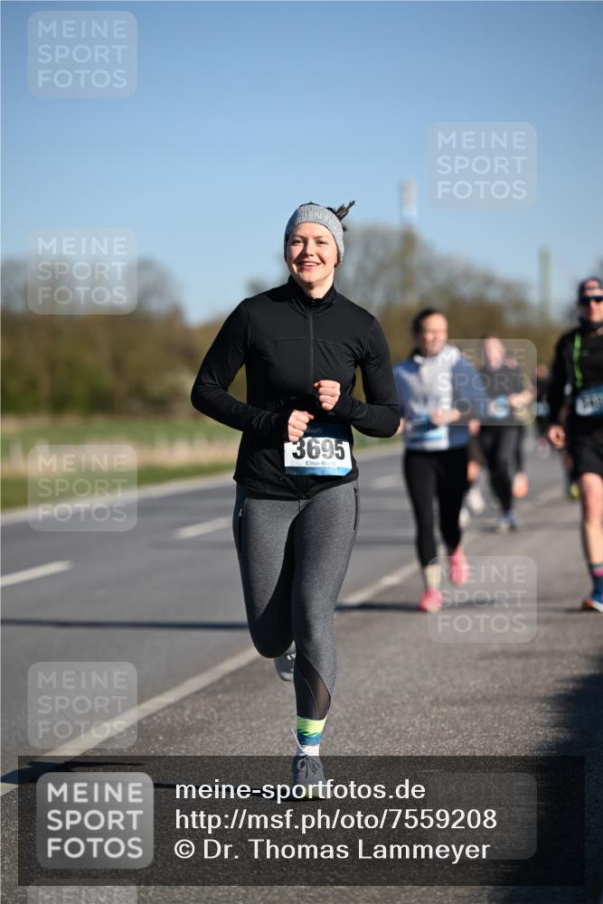 06.04.2025 - 44. Internationalen Wilhelmsburger Insellauf Dr. Thomas Lammeyer http://msf.ph/oto/7559208 06.04.2025 09:35:11 Laufen 3695 meine-sportfotos.de