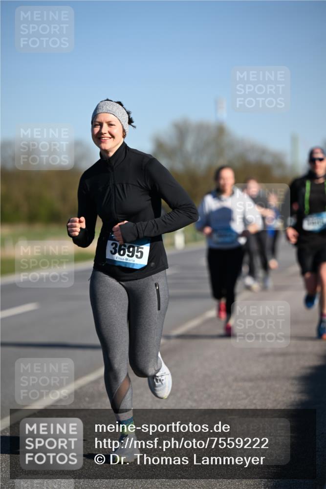 06.04.2025 - 44. Internationalen Wilhelmsburger Insellauf Dr. Thomas Lammeyer http://msf.ph/oto/7559222 06.04.2025 09:35:11 Laufen 3695 meine-sportfotos.de